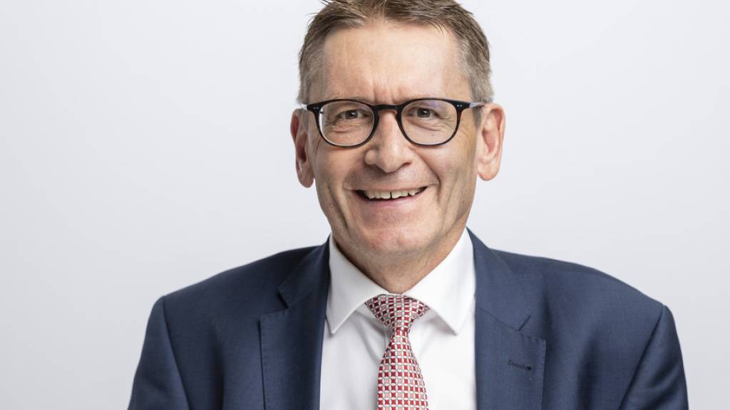 Der Solothurner Pirmin Bischof (Mitte) hat die Wiederwahl klar geschafft. (KEYSTONE/Alessandro della Valle)