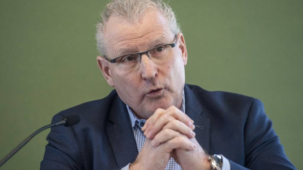 Der Zuger Finanzdirektor Heinz Tännler (SVP) spricht sich für die neunte Steuerrevision aus. (Archivbild)