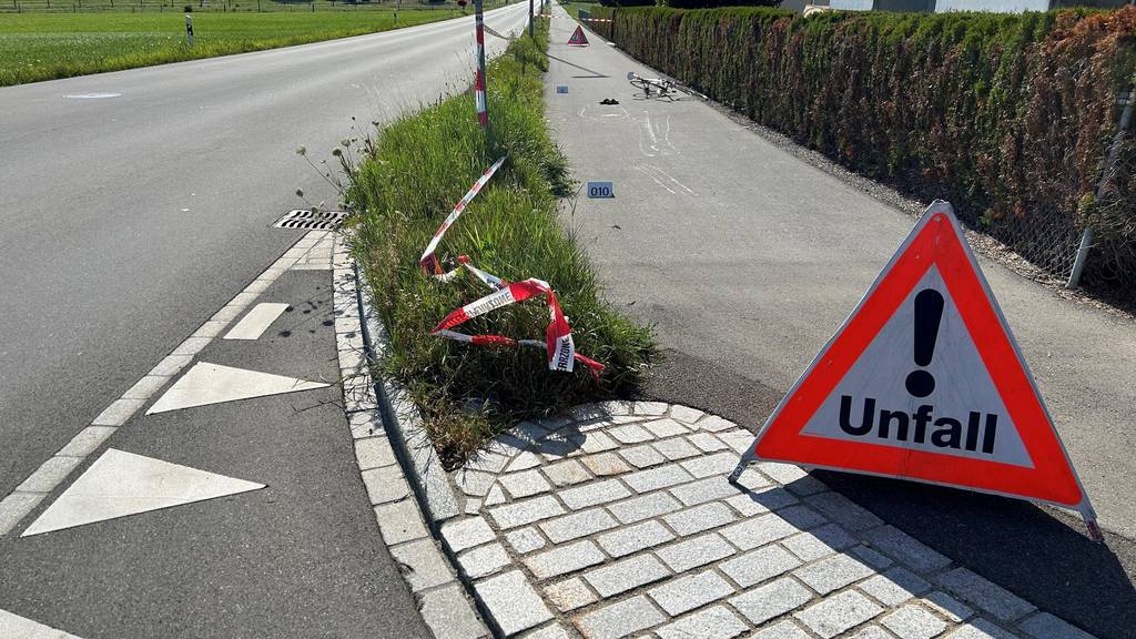 Velofahrer nach Sturz schwer verletzt