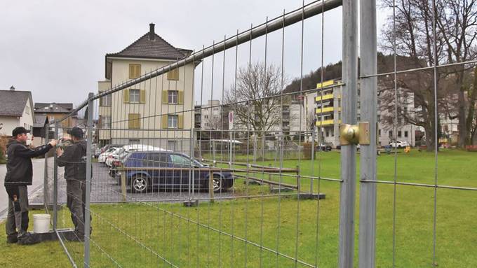 Giftige Schadstoffe gefunden: Spielplatz gesperrt 