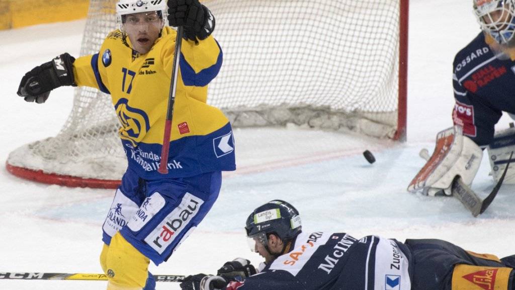 Ausgelassener Jubel wie selten: Perttu Lindgren brachte den HC Davos mit je zwei Toren in Spiel 3 und 4 gegen Zug wieder auf Augenhöhe