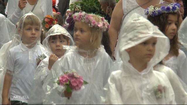 Nasse Angelegenheit an den Festumzügen