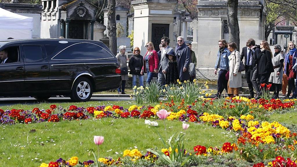 Familienmitglieder und Freunde nahmen am Dienstag in Paris Abschied von der verstorbenen Filmregisseurin Agnès Varda.