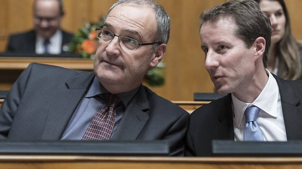 Im Fokus der Sonntagszeitungen: SVP-Bundesratskandidaten Thomas Aeschi (rechts) und Guy Parmelin