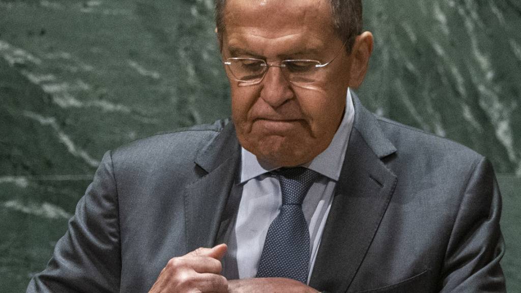 Der russische Außenminister Sergej Lawrow nach seiner Rede bei der Sitzung der UN-Generalversammlung in New York. Foto: Eduardo Munoz/Pool Reuters/dpa