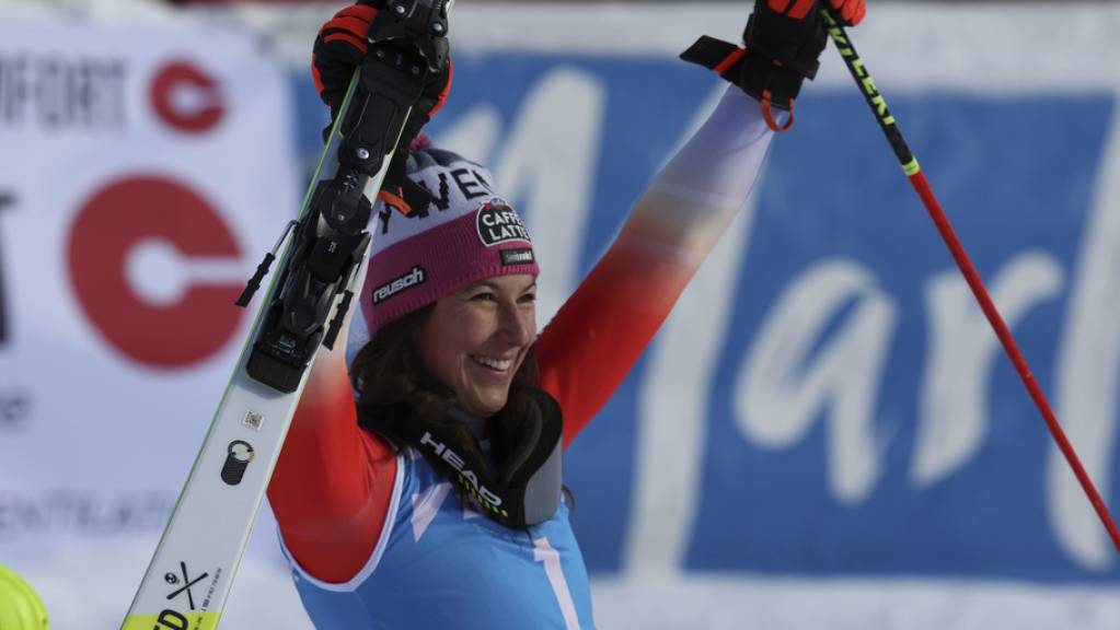 Skirennfahrerin Wendy Holdener wurde heute vor 30 Jahren geboren. (Archivbild)