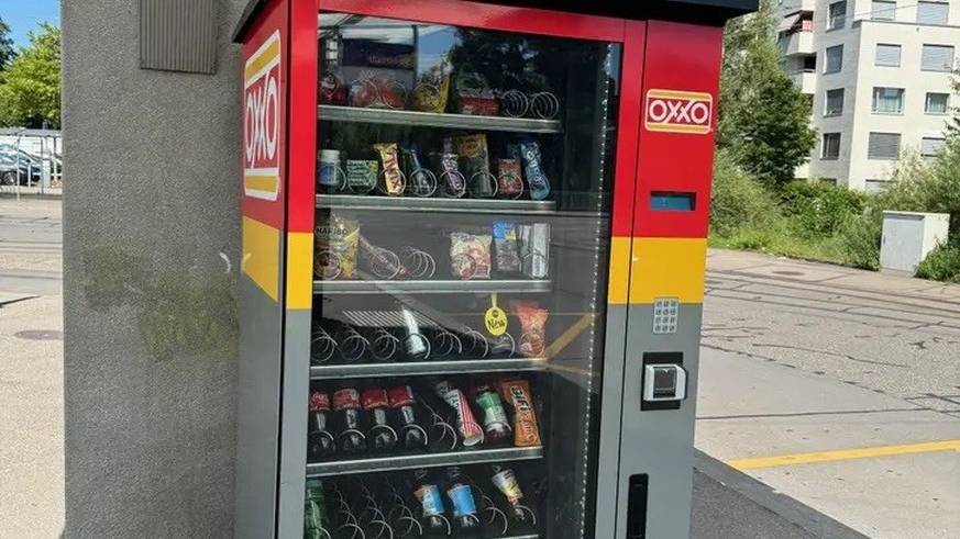 Mysteriöser Oxxo-Automat fällt in Zürich-Seebach auf