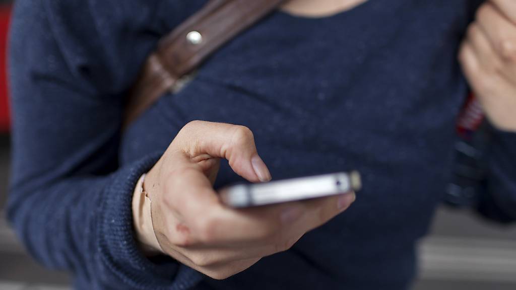 SMS-Betrüger geben sich als Luzerner Polizei aus