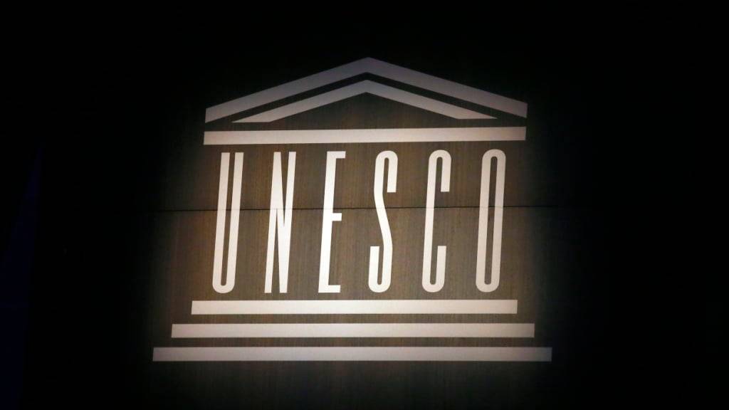 ARCHIV - Das Logo der Organisation der Vereinten Nationen für Bildung, Wissenschaft und Kultur (Unesco). Foto: Francois Mori/AP/dpa