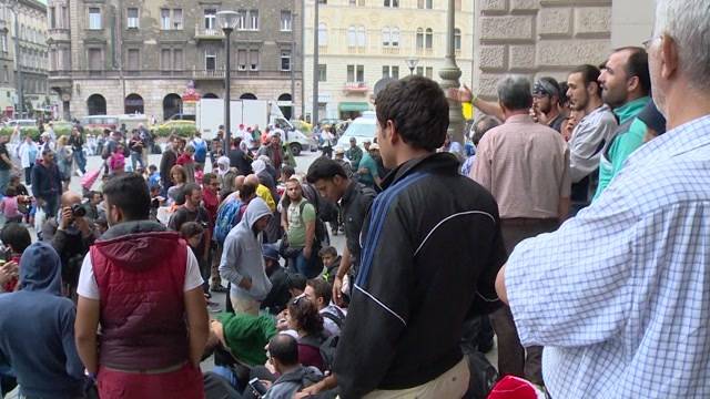 Flüchtlingskrise in Ungarn: Die Situation vor Ort