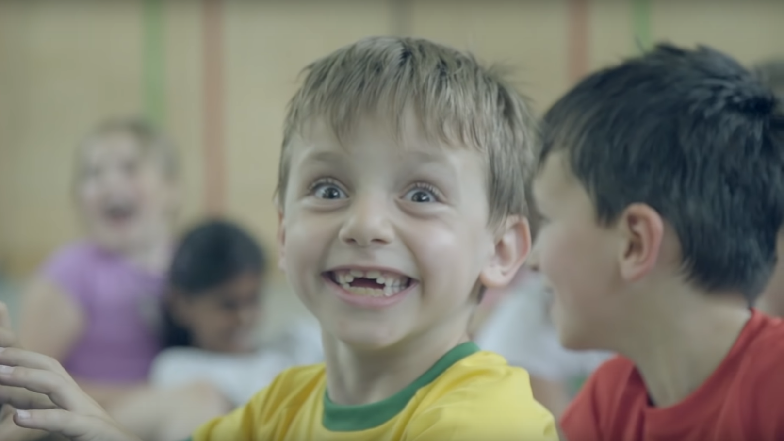 Churer Kinder werben mit einem neuen Song für eine zeitgemässe Sportinfrastruktur.