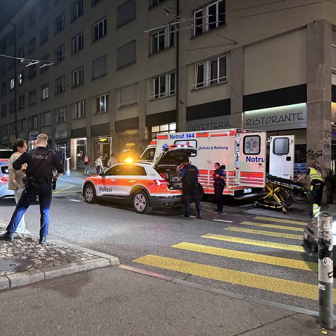 Auto fährt zwei 17-Jährige am Limmatplatz an – beide verletzt