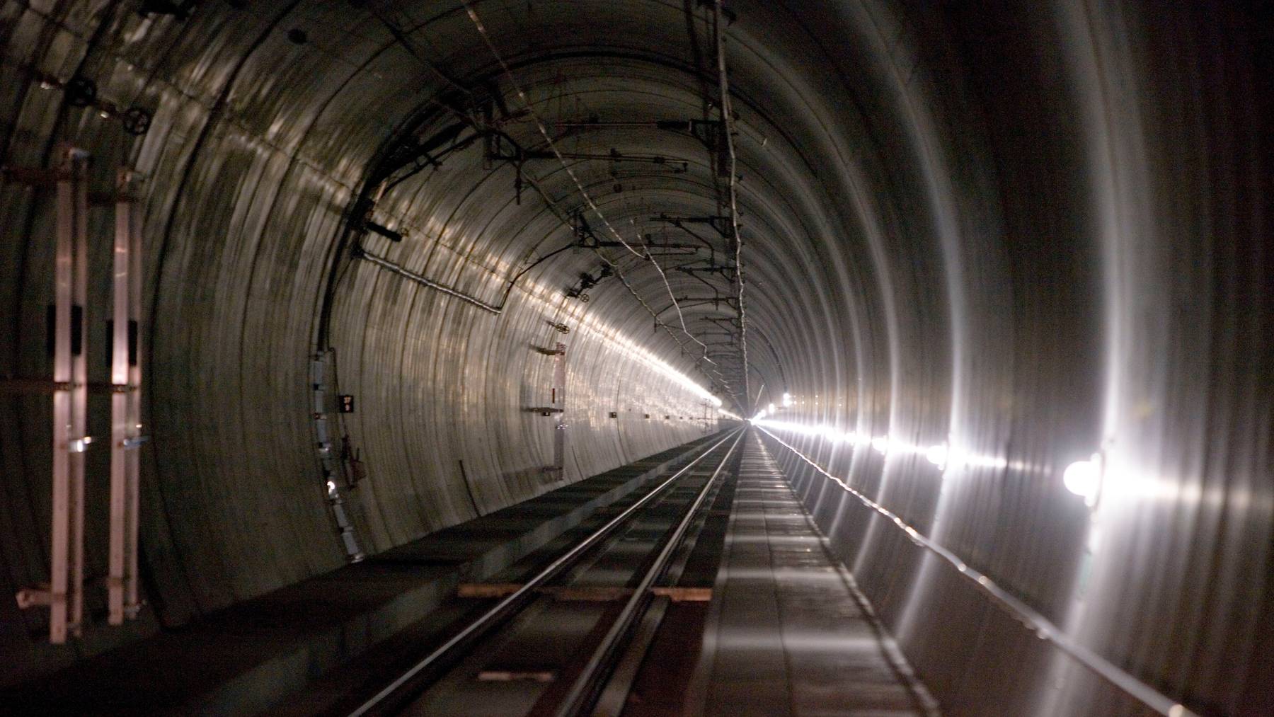 Die Sanierung des Lötschbergtunnels kostet einiges mehr als ursprünglich geplant.