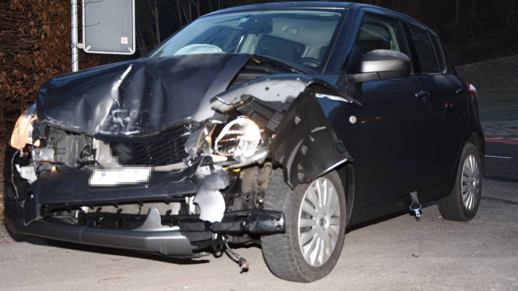 Warum die beiden Autos ineinander gekracht sind, ist unklar. (Bild: Kapo SG)