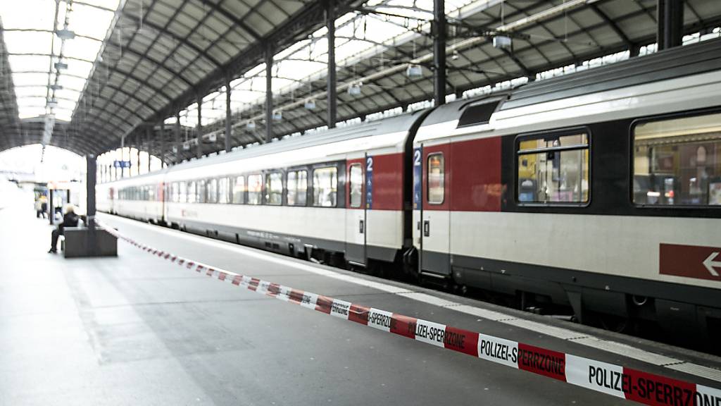 Verdächtiges Paket löst Polizeieinsatz im Bahnhof Luzern aus