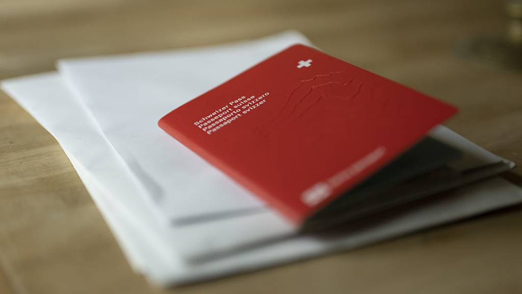 In der Stadt Zürich sollen die Gebühren für das Einbürgerungsverfahren sinken. (Symbolbild)