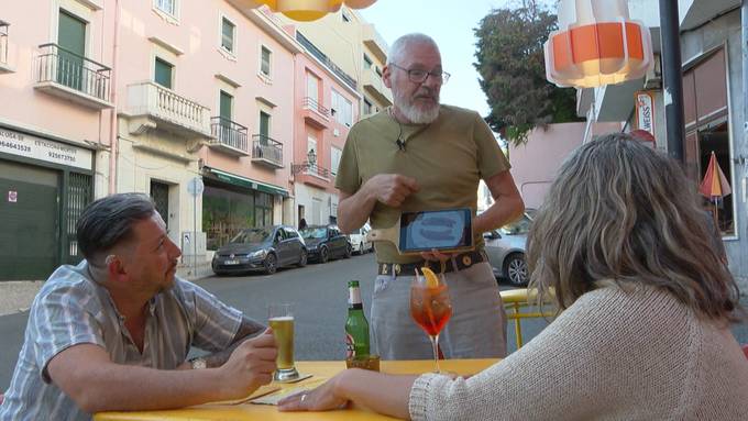 Im Bistro Edelweiss gibts «Züri-Gschnätzletes» mitten in Lissabon