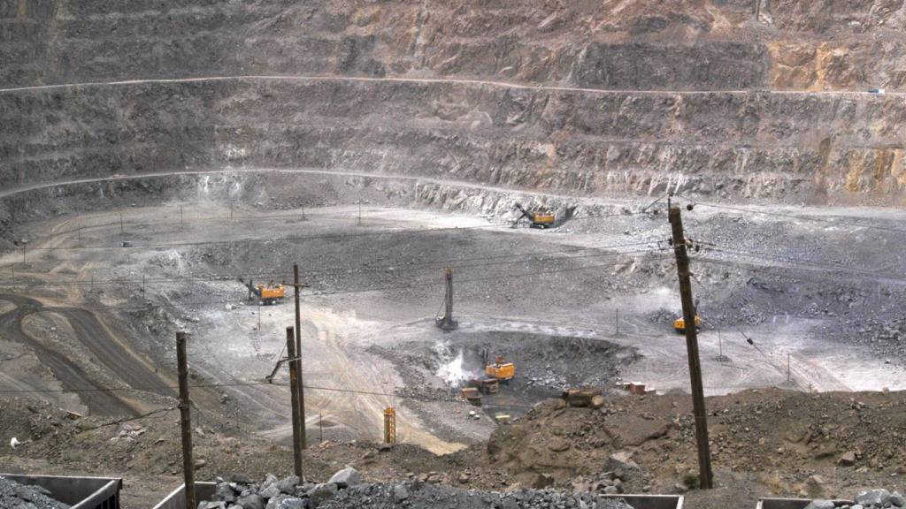 Eine Mine für seltene Erden im Bergbaudistrikt Baiyunebo in China. (Archivbild)