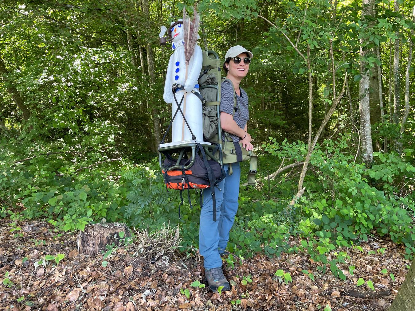 Katerina unterwegs mit dem Böögg nach Heiden