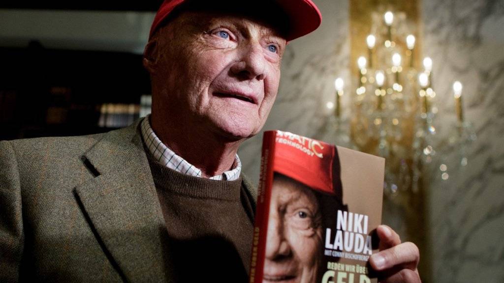 Niki Lauda präsentierte letzten Herbst sein Buch «Reden wir über Geld». Er weiss, wie man sein Geld zusammenhält, z.B. indem man seine Kleider austrägt, bis sie auseinanderfallen (Archiv).