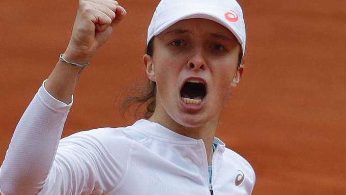 Swiatek und Kenin spielen am French Open um den Titel