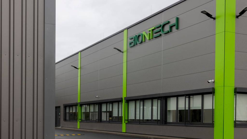 Biontech schluckt Curevac: Einst galten beide Firmen als grosse Biotech-Hoffnungsträger und lieferten sich ein Kopf-an-Kopf-Rennen beim Corona-Impfstoff.