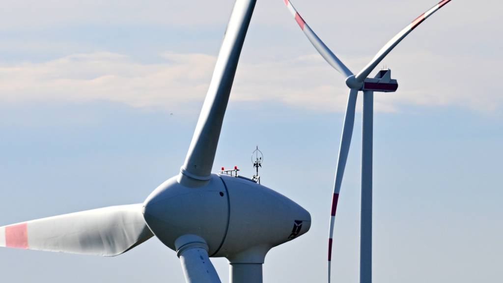 Drei bis vier Anlagen mit Windturbinen könnten in Sennwald realisiert werden. (Archivbild)