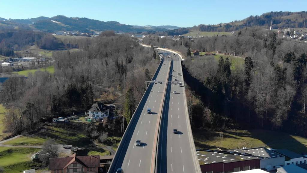 Stau: Wegen Sanierung soll Stadtautobahn gemieden werden