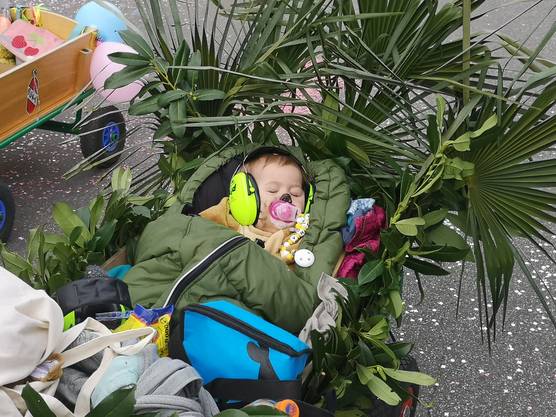 Pacifier and Pamir: Thanks to the hearing protection, it was no problem for the youngest participant to fall asleep during the move.