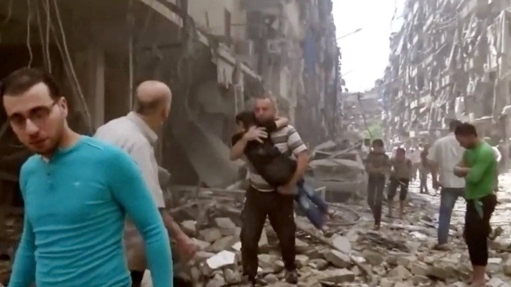 So sieht es aus in Aleppo: Trotz der Waffenruhe feuern Rebellen eine Rakete auf die syrische Stadt. (Archivbild)