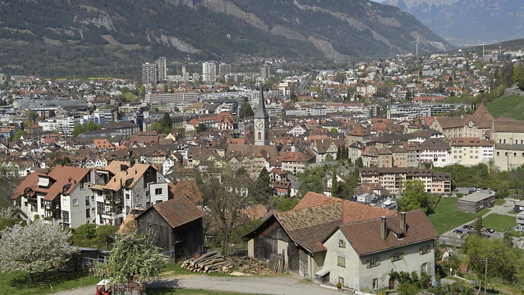 In Chur herrscht trotz geringerer Einnahmen eine hohe Bautätigkeit. Das Rechnungsjahr 2022 schloss die Stadt jedoch mit einem Plus von 16, 9 Millionen Franken ab. (Archivbild)