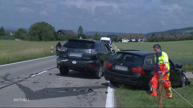 Autokollision in Remetschwil: Zwei Verletzte