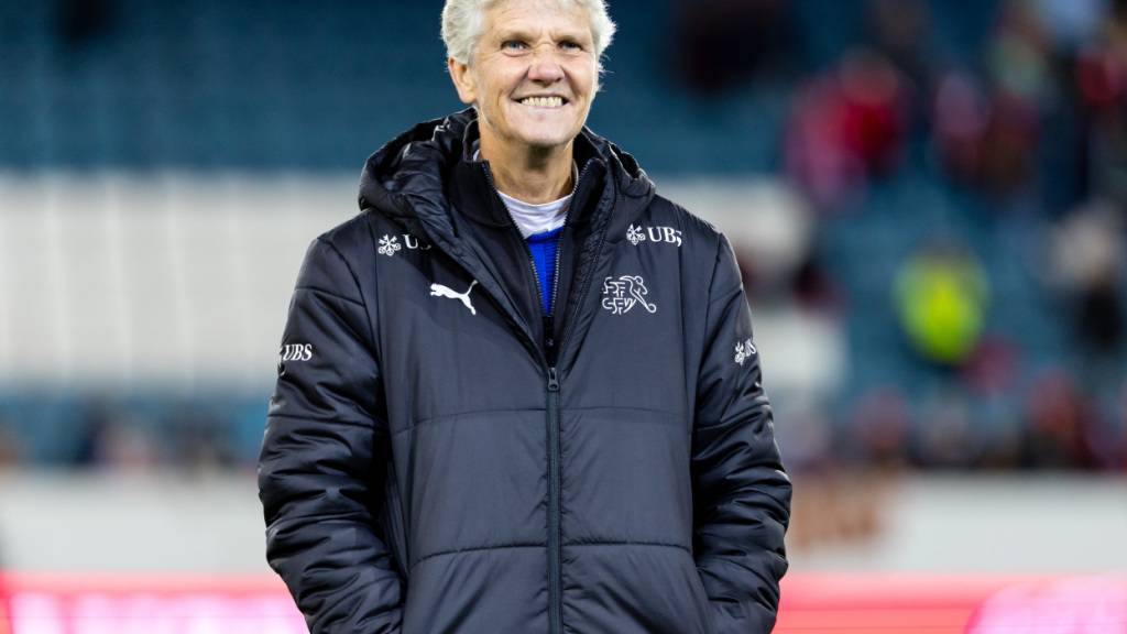 Nationaltrainerin Pia Sundhage freut sich nach dem 1:0-Heimsieg in Luzern gegen die Olympiasiegerinnen aus Kanada