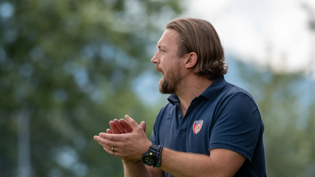 SC Cham verlängert den Vertrag mit Roland Schwegler