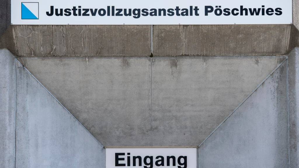 Ein 27-jähriger Häftling ist in der Justizvollzugsanstalt Pöschwies tot in seiner Zelle gefunden worden. (Archivbild)