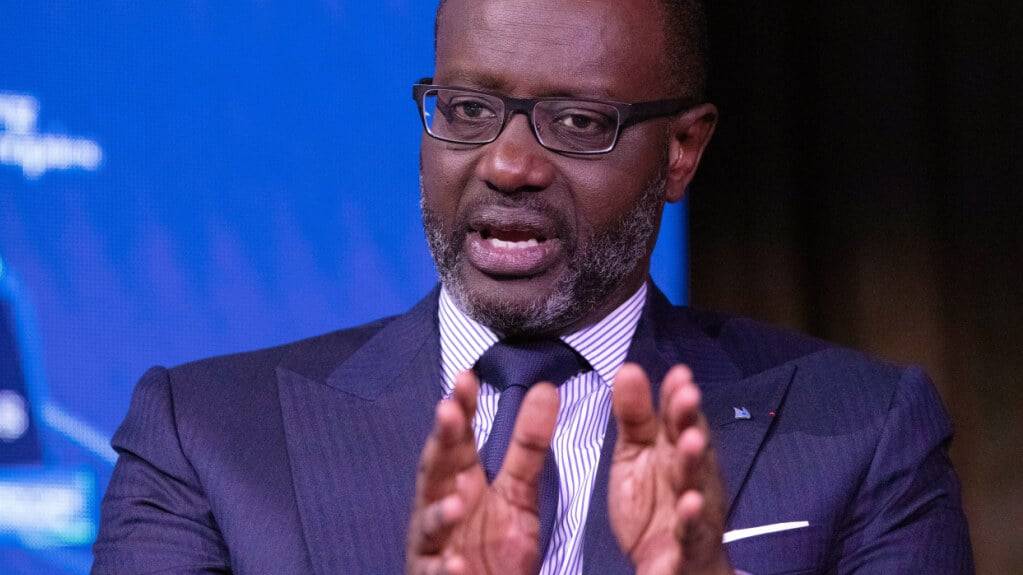Ex-CS-Chef Tidjane Thiam wirft seiner früheren Haushälterin vor, von ihm mehr als eine halbe Million Franken verlangt zu haben. Sie muss sich vor dem Zürcher Obergericht verantworten. (Archivbild)