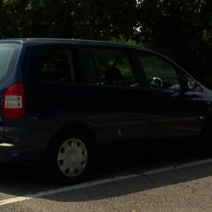 «Geisterauto» steht seit Monaten auf Raststätten-Parkplatz an der A1
