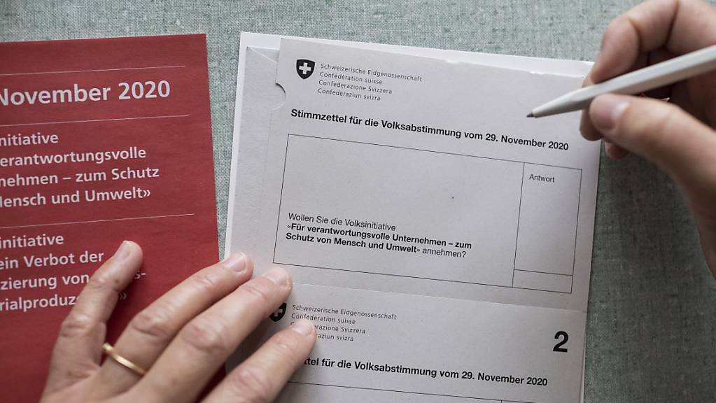 Künftig könnte das Stimm- und Wahlrechtsalter in der Schweiz bei 16 statt bei 18 Jahren festgesetzt werden. Das Projekt hat eine wichtige Hürde geschafft. (Themenbild)