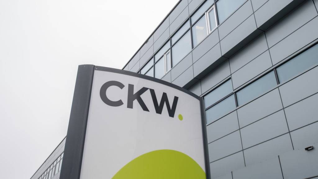 Der Stromversorger CKW erhöht per 2026 seine Tarife. (Archivbild)