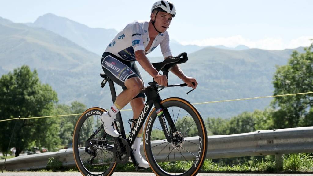 Remco Evenepoel muss an der Tour de France entkräftet aufgeben