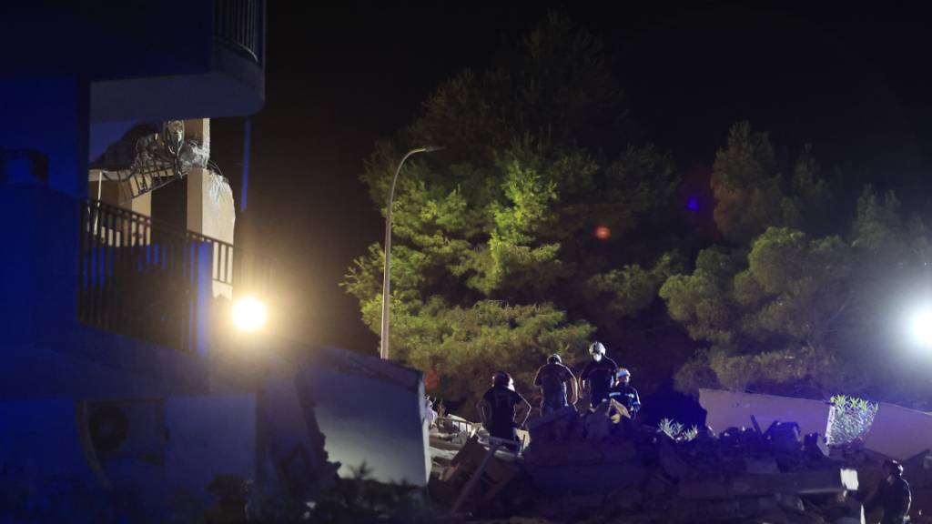 Beim Einsturz eines dreistöckigen Wohnhauses im Osten Spaniens ist mindestens ein Mensch ums Leben gekommen. Foto: Paula Lorenzino/EUROPA PRESS/dpa