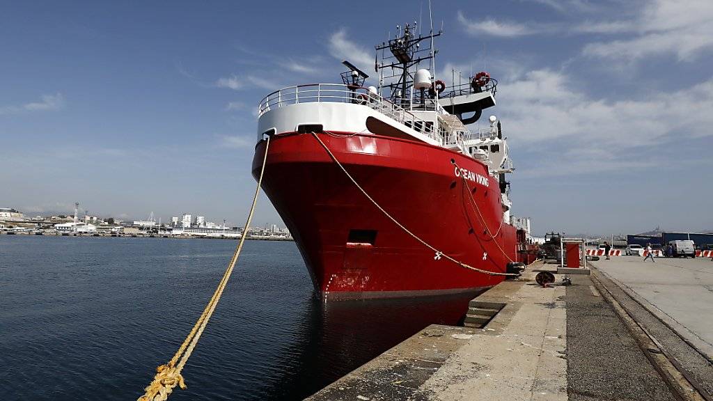 Das Rettungsschiff «Ocean Viking» der Hilfsorganisationen SOS Méditerranée und Ärzte ohne Grenzen im Hafen von Marseille (F). (Archivbild)
