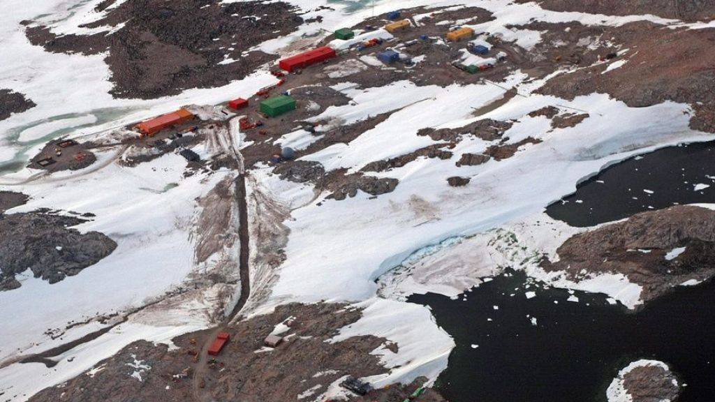 Die australische Antarktis-Forschungsanstalt Casey. Forscher dort warnen, dass die Hitzewelle in der Antarktis vom vergangenen Januar Folgen haben könnte für den ganzen Planeten. (Archivbild)