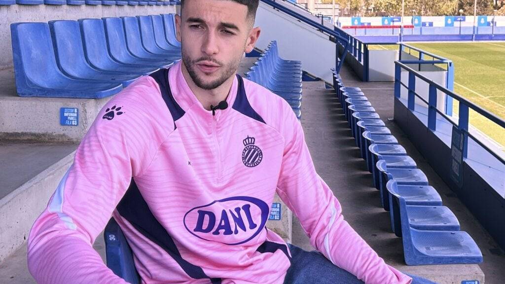 Joan Garcia unterschrieb einen Sechsjahresvertrag mit dem FC Barcelona