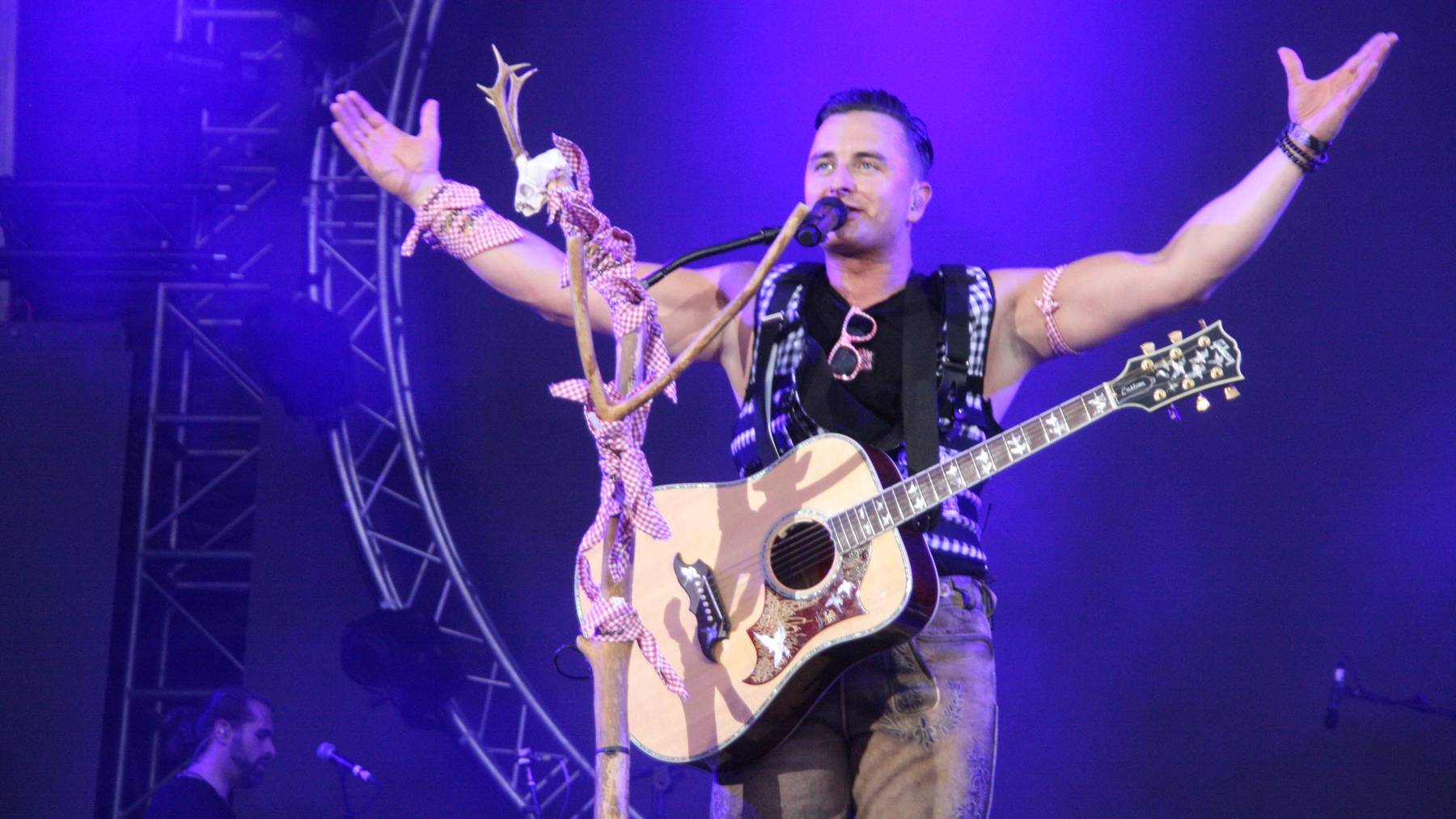 Andreas Gabalier begeisterte die Zuschauer im Kybunpark.