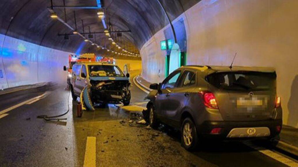 Geisterfahrer verursacht Unfall in Tunnel der Gotthardautobahn