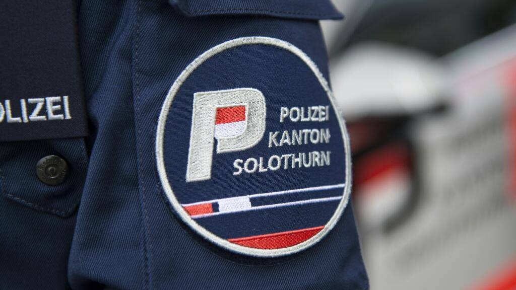 Der mutmassliche Täter des Gewaltverbrechens mit drei Toten im Kanton Solothurn stellte sich auf einem Polizeiposten. Er befindet sich in Haft. (Symbolbild)