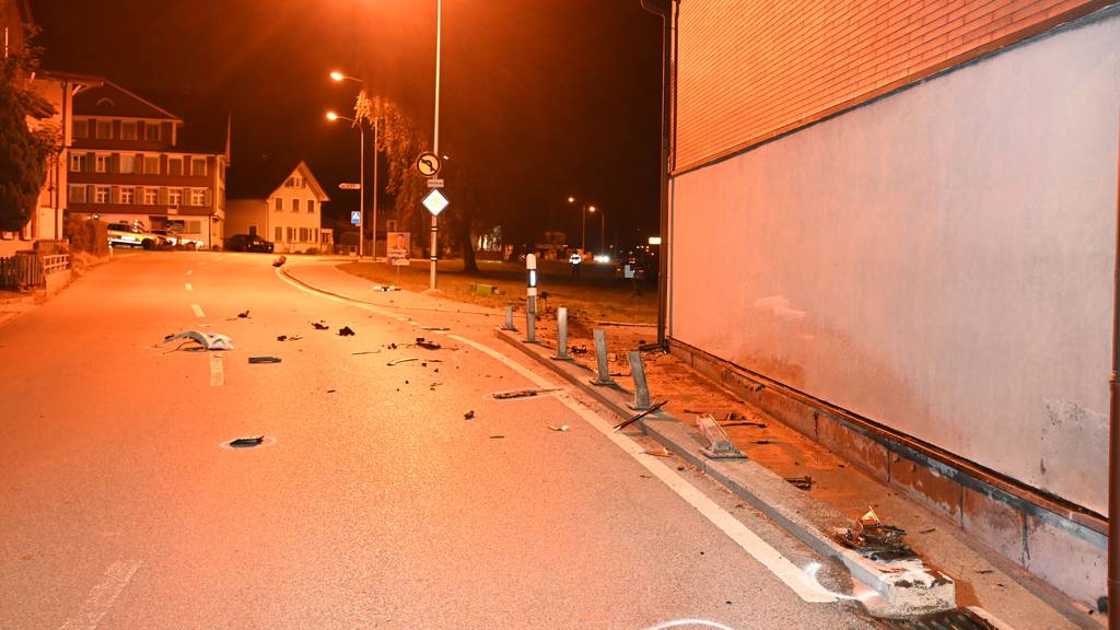 22-jähriger Lenker hinterlässt Bild der Zerstörung in Gossau