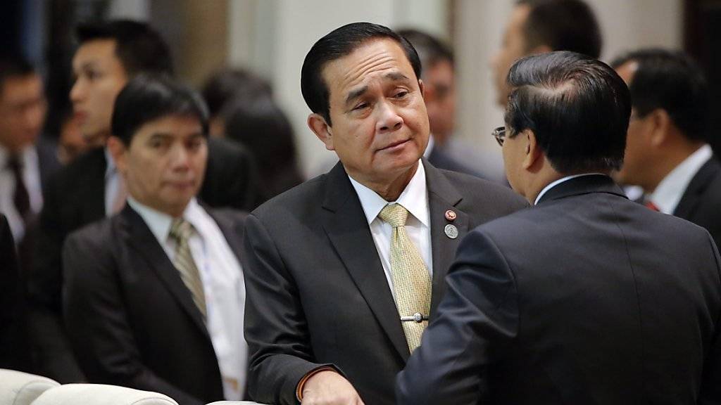 Der thailändische Premierminister Prayut Chan-o-Cha bei der heutigen Eröffnung des ASEM Treffens in Ulan Bator, Mongolei.  Die Thailänder sollen in drei Wochen in einem Referendum über ihre zukünftige Verfassung entscheiden. Doch freie Diskussionen darüber sind  nicht erlaubt.