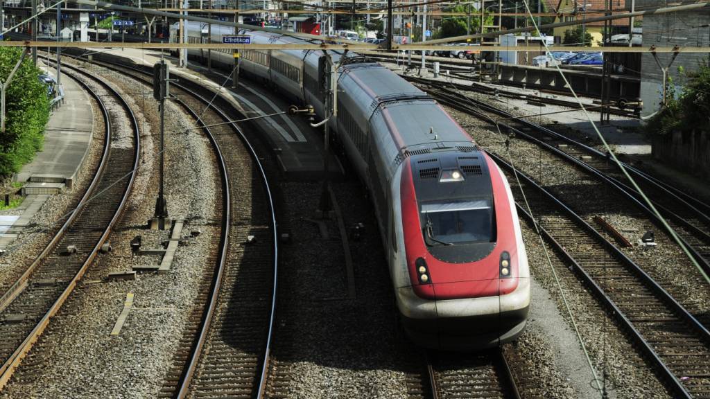 Grünes Licht für den Ausbau der Bahnverbindung Zürich-Winterthur. Erste Vorarbeiten werden in Kürze starten. (Archivbild)